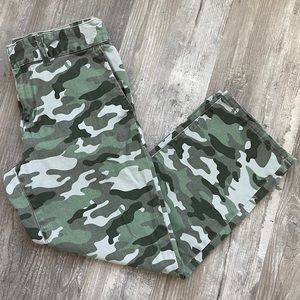 Cropped Camo Pant